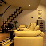 ˇdcˇ Modern Apartment Near The Church
